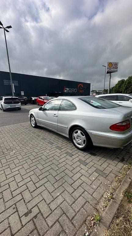 Gebraucht Mercedes CLK200 Elegance 163 PS (119 kW) 2001 Silber Coupé
