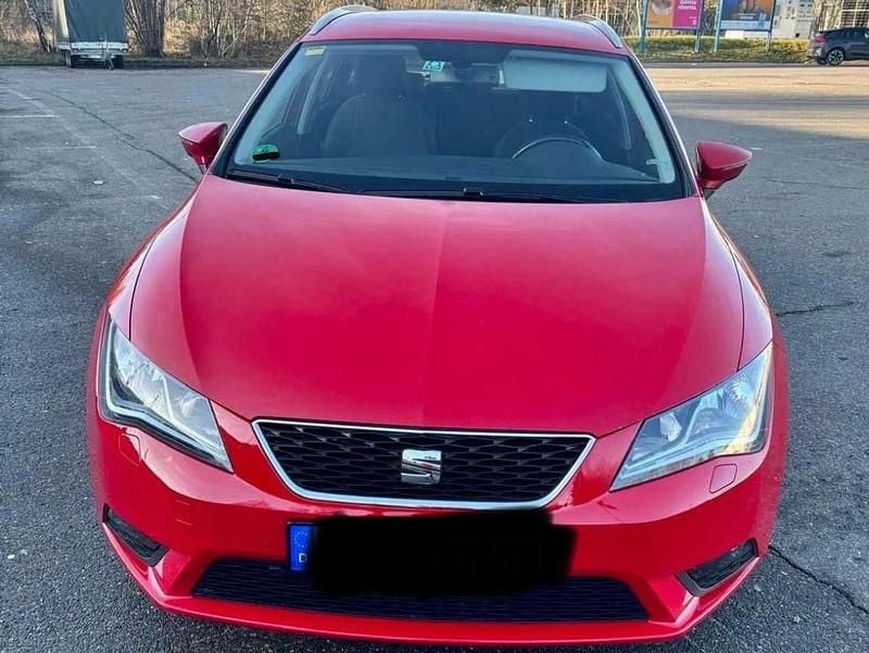 Rot Gebraucht 2015 Seat Leon ST Kombi | 9.200 € (Guter Preis) - Bild 1/4