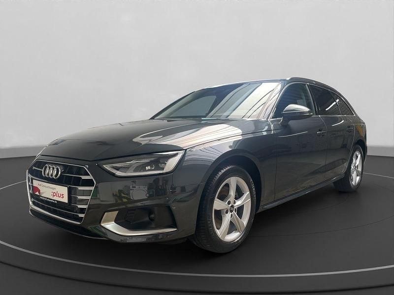 Second-hand Audi A4 Advanced 150 CP (110 kW) 2023 Gri Break