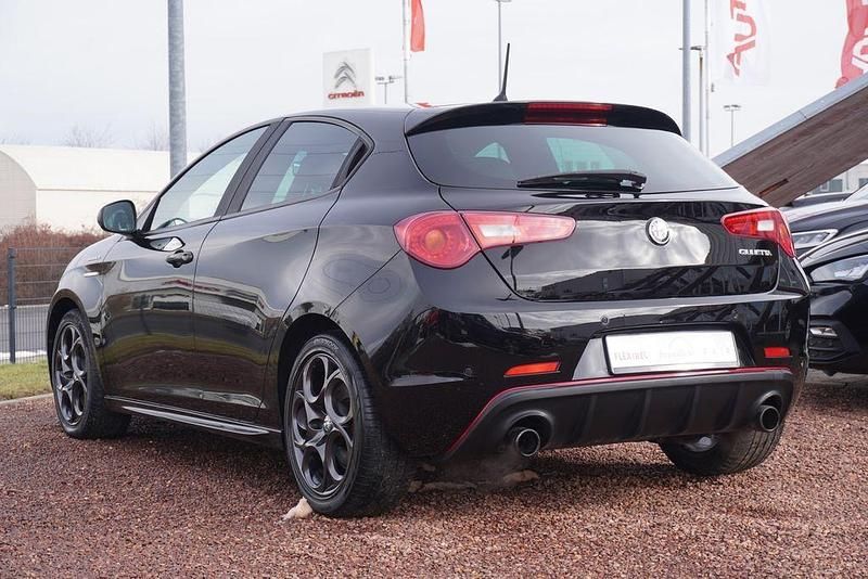 Gebraucht Alfa Romeo Giulietta Veloce 241 PS (177 kW) 2016 Schwarz Kleinwagen