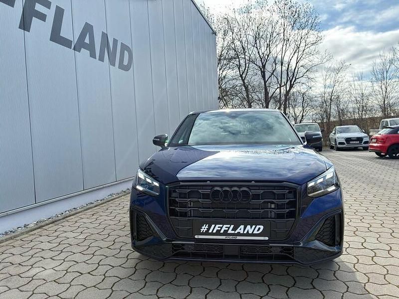 Gebraucht Audi Q2 S-Line 150 PS (110 kW) 2024 Navarrablau metallic SUV