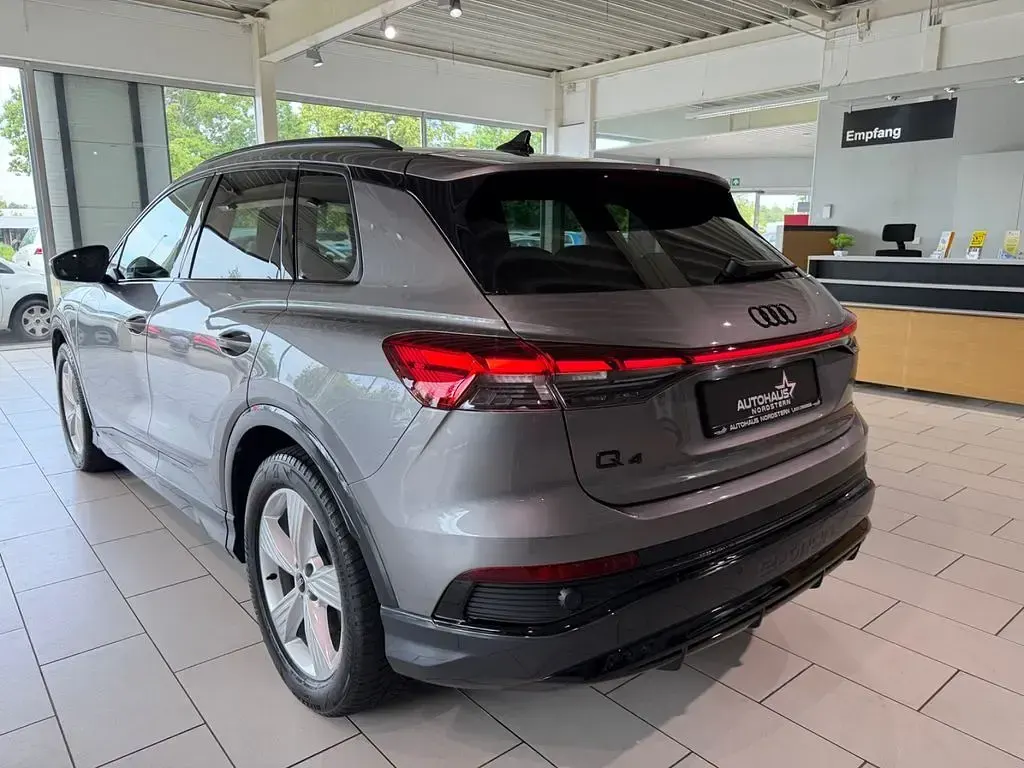 Gebraucht Audi Q4 e-tron Sport 210 kW (286 PS) 2024 Grau SUV
