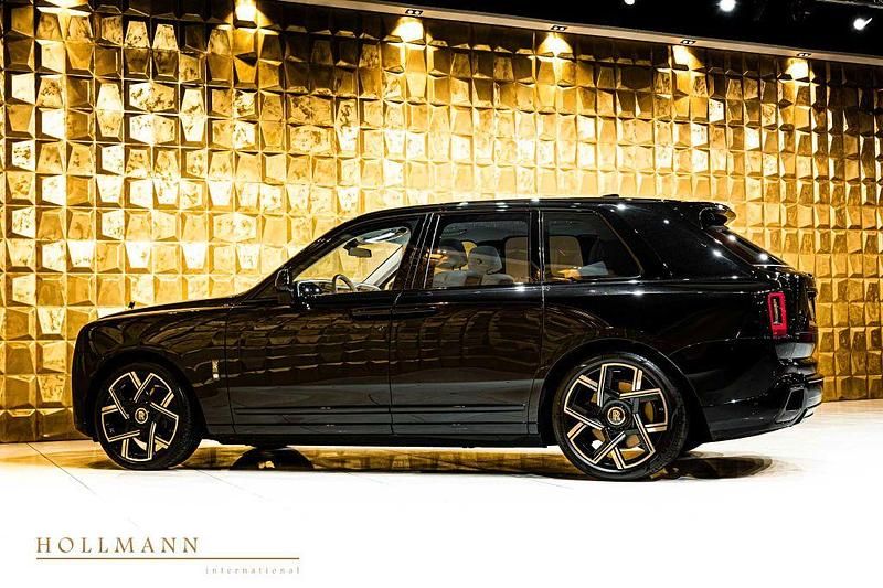 Neu Rolls Royce Cullinan 544 PS (400 kW) 2026 Schwarz SUV