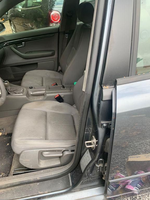Andere farben Gebraucht 2004 Audi A4 Kombi | 1.500 € (Superpreis) - Bild 1/4