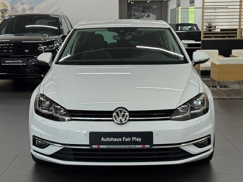 Gebraucht VW Golf VII Join 86 PS (63 kW) 2018 Weiß Limousine