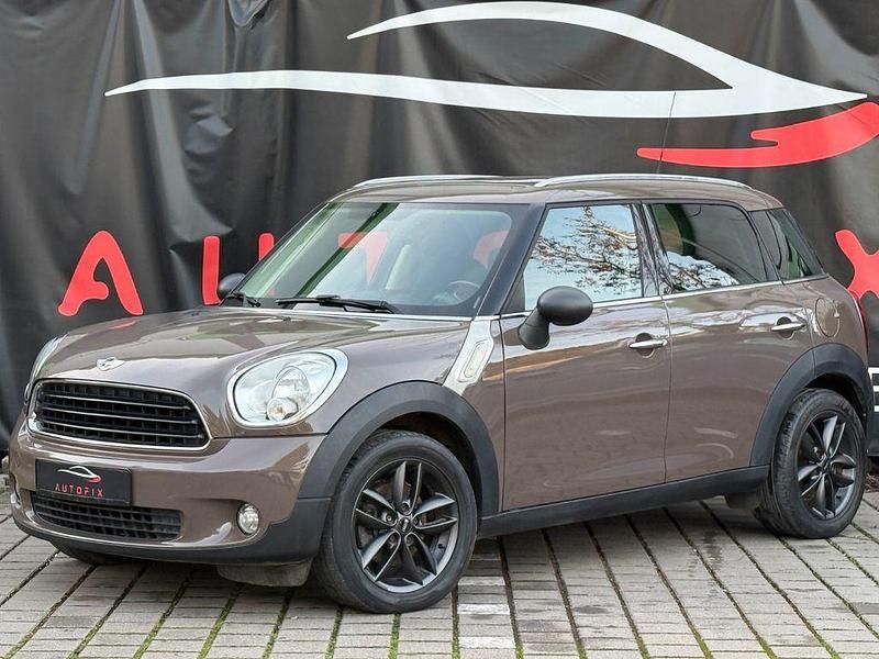 Braun Gebraucht 2011 Mini One Countryman SUV | 6.500 € (Fairer Preis) - Bild 1/4