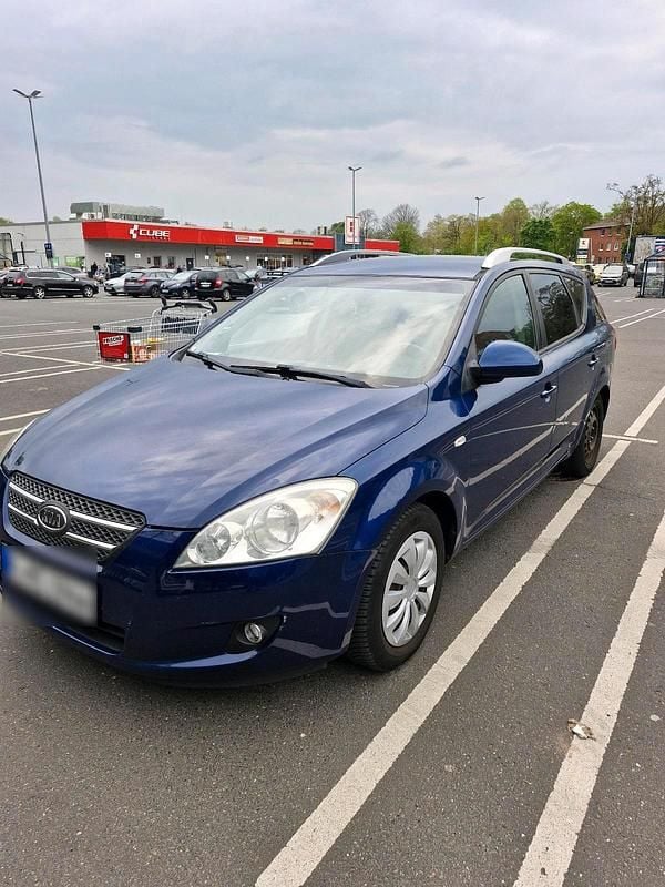 Gebraucht Kia Ceed 143 PS (105 kW) 2008 Blau Kleinwagen