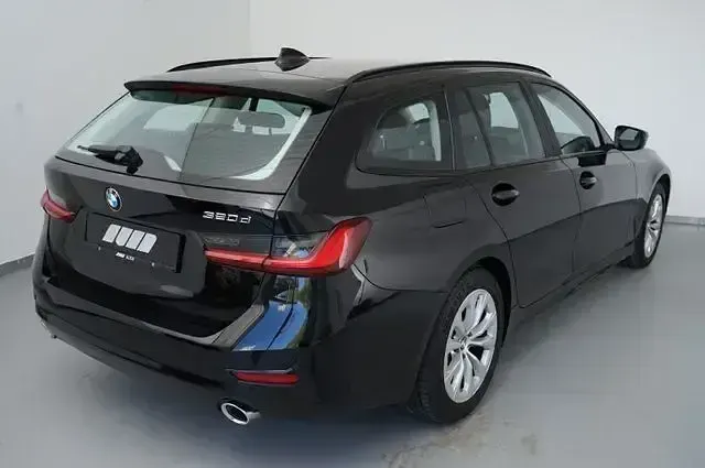 Gebraucht BMW 320 Advantage 190 PS (139 kW) 2022 Schwarz Kombi