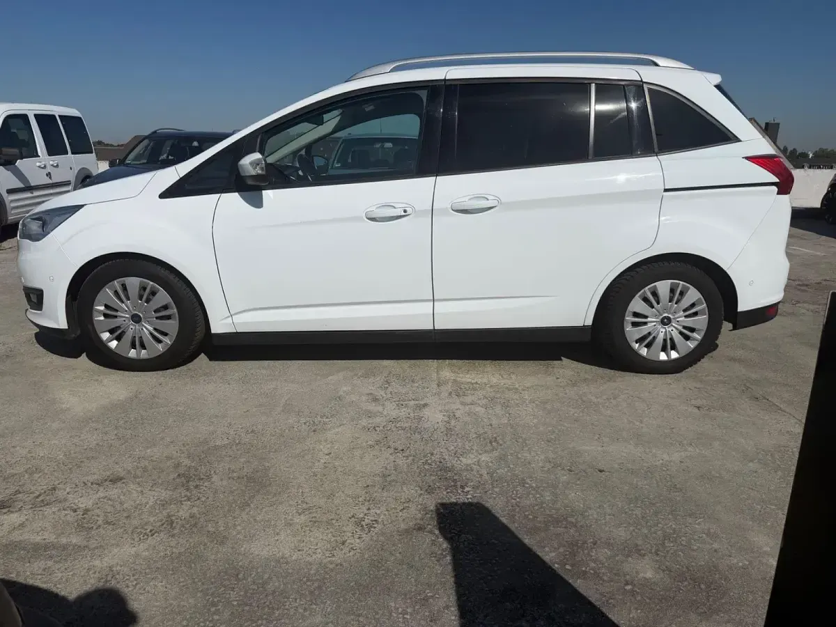 Gebraucht Ford Grand C-Max 150 PS (110 kW) 2018 Weiß Van / Kleinbus