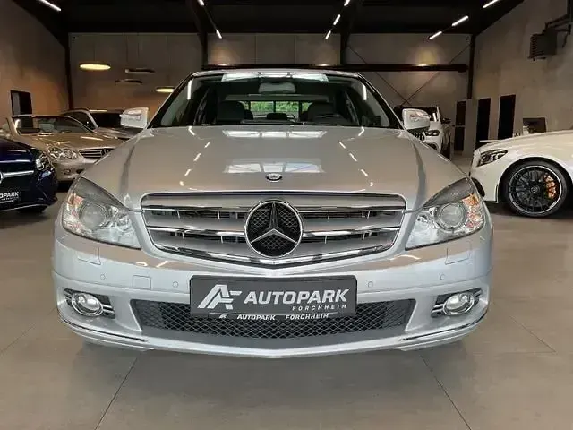 Gebraucht Mercedes C200 Avantgarde 184 PS (135 kW) 2007 Silber Limousine