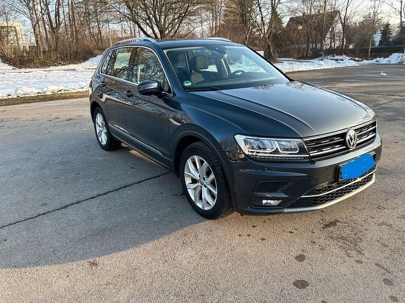 Gebraucht VW Tiguan Highline 150 PS (110 kW) 2018 Grau SUV