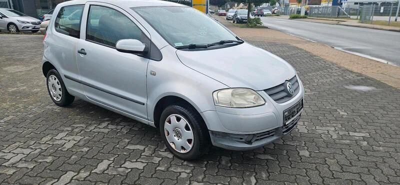 Grau Gebraucht 2006 VW Fox Kleinwagen | 520 € (Superpreis) - Bild 1/4