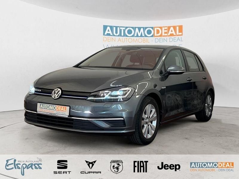 Grau Gebraucht 2019 VW Golf Comfortline Limousine | 16.979 € (Fairer Preis) - Bild 1/4