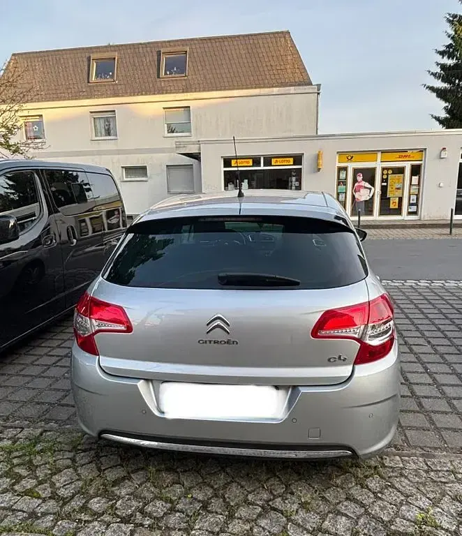 Gebraucht Citroën C4 Exclusive 120 PS (88 kW) 2012 Grau Limousine