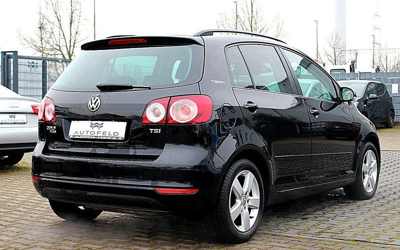 Gebraucht VW Golf Plus Cross 86 PS (63 kW) 2011 Schwarz Van / Kleinbus