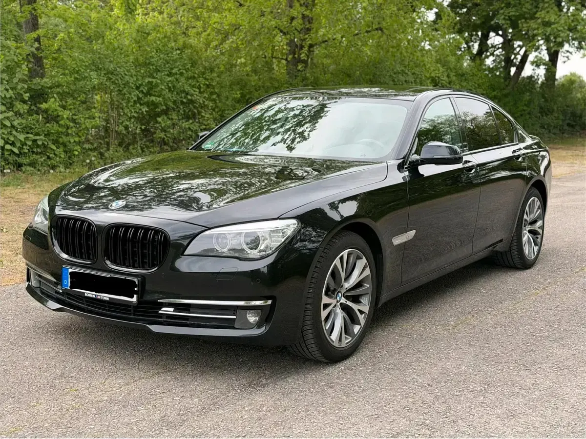 Gebraucht BMW 730 258 PS (189 kW) 2013 Schwarz Limousine