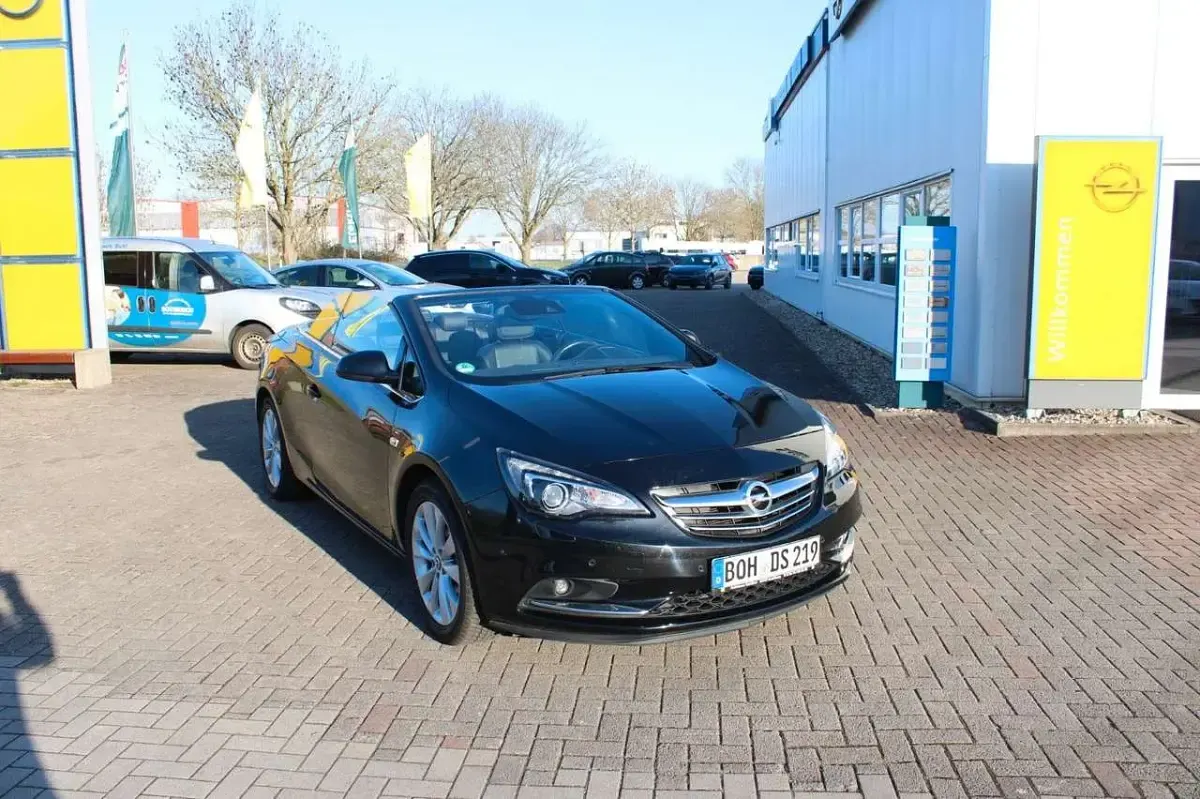 Gebraucht Opel Cascada Active 170 PS (125 kW) 2017 Schwarz Cabrio