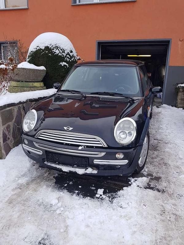 Usata Mini Cooper 116 CV (85 kW) 2002 Nero Utilitaria