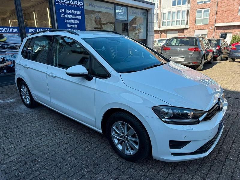 Gebraucht VW Golf VII Trendline 110 PS (80 kW) 2016 Weiß Limousine