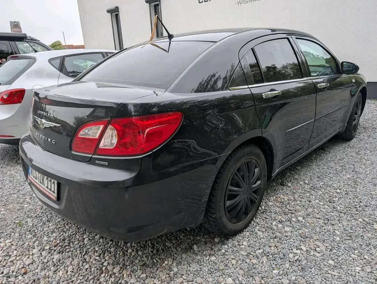 Begagnad Chrysler Sebring 190 HK (139 kW) 2010 Svart Sedan