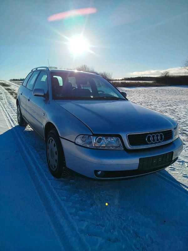 Gebraucht Audi A4 115 PS (84 kW) 2001 Silber Kombi
