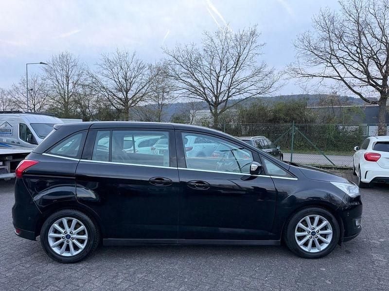 Gebraucht Ford Grand C-Max Titanium 150 PS (110 kW) 2019 Schwarz Van / Kleinbus