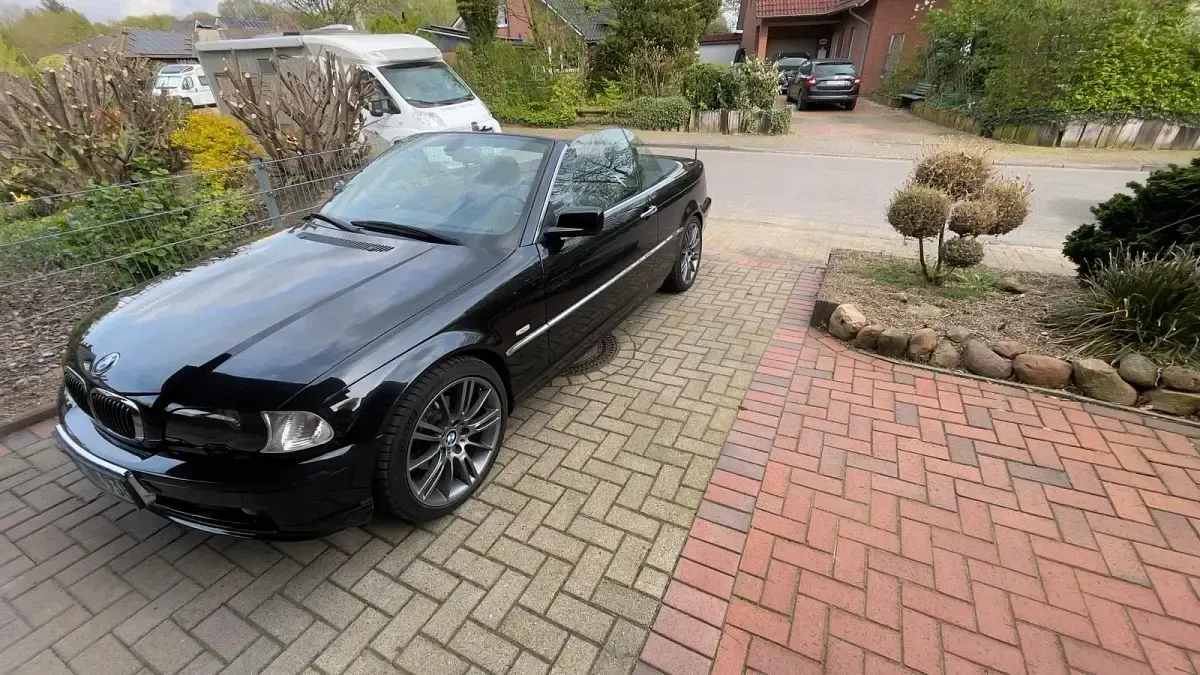 Gebraucht BMW 320 170 PS (125 kW) 2001 Schwarz Cabrio