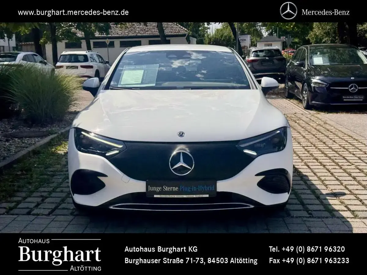 Gebraucht Mercedes EQE300 Electric Art 180 kW (245 PS) 2023 Unilack polarweiß Limousine