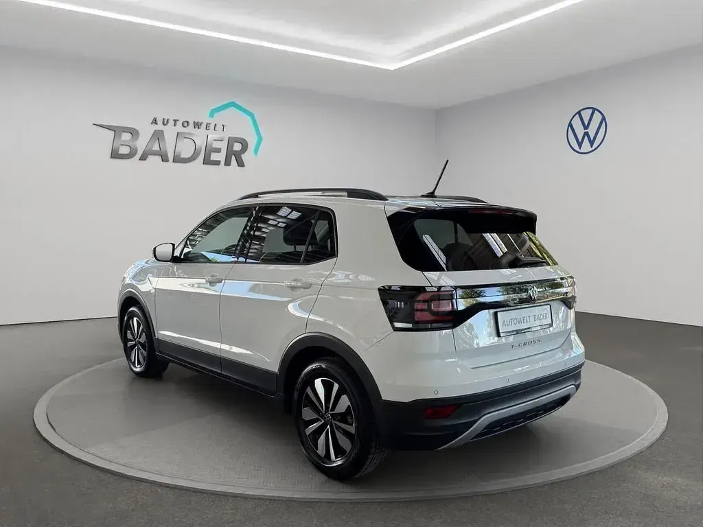 Gebraucht VW T-Cross Move 110 PS (80 kW) 2023 Weiß SUV