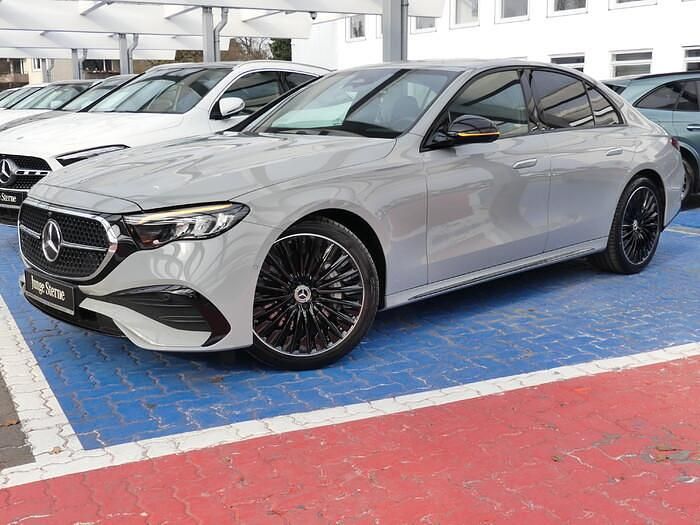 Gebraucht Mercedes E200 Advanced 204 PS (150 kW) 2024 Manufaktur lack manufaktur alpingrau uni Limousine