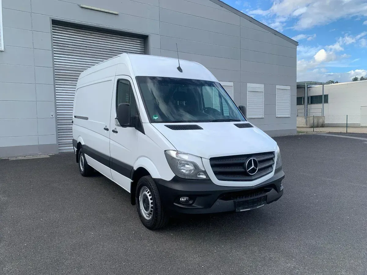 Gebraucht Mercedes Sprinter 163 PS (119 kW) 2018 Weiß Van