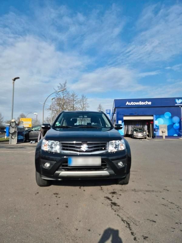 Gebraucht Suzuki Grand Vitara 166 PS (122 kW) 2014 Schwarz SUV