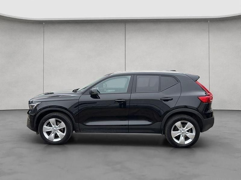 Gebraucht Volvo XC40 Core 163 PS (119 kW) 2024 Schwarz SUV