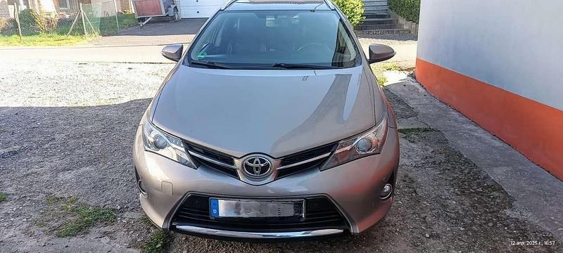 Gebraucht 2013 Toyota Auris Executive Kombi | 6.500 € (Fairer Preis) - Bild 1/4
