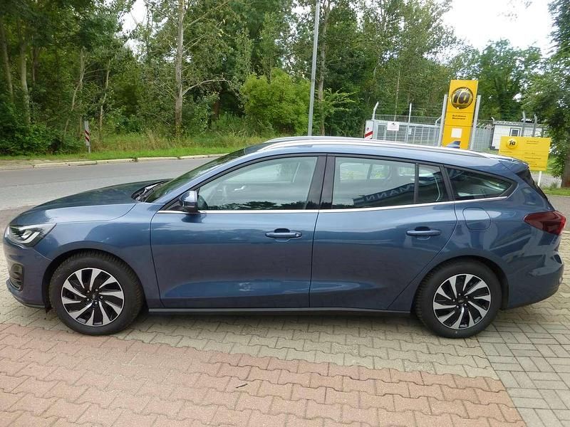 Usata Ford Focus Titanium 155 CV (114 kW) 2024 Blu Station wagon