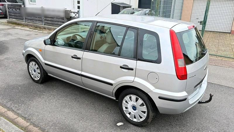 Gebraucht Ford Fusion 80 PS (58 kW) 2004 Silber Kleinwagen