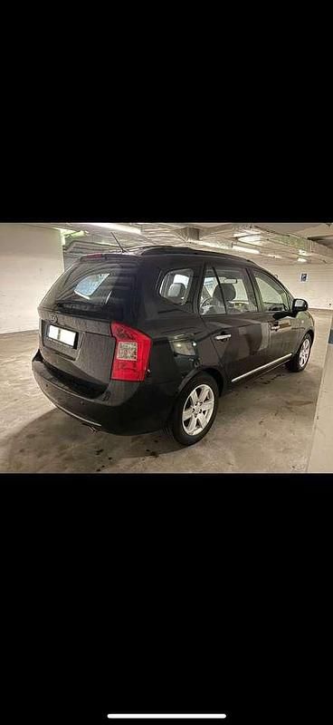 Gebraucht Kia Carens EX 144 PS (105 kW) 2008 Van / Kleinbus