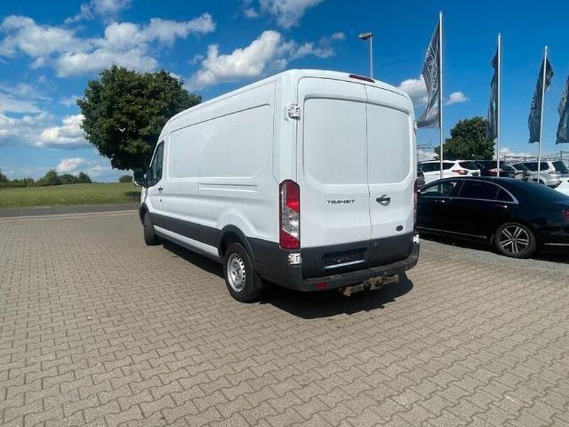 Gebraucht Ford Transit Trend 131 PS (96 kW) 2018 Weiß Van / Kleinbus