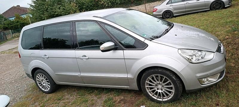 Silber Gebraucht 2007 Ford Galaxy Van / Kleinbus | 7.000 € (Teuer) - Bild 1/4