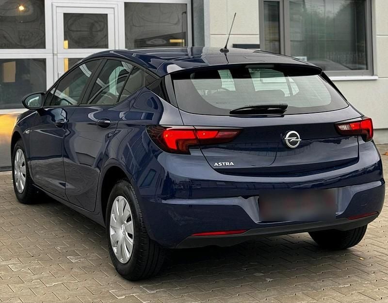Second-hand Opel Astra 101 CP (74 kW) 2017 Albastru Berlinǎ