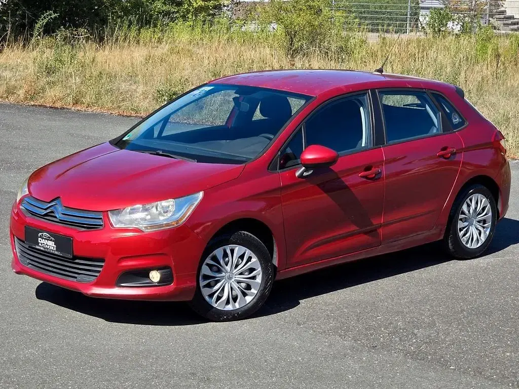 Gebraucht Citroën C4 Attraction 120 PS (88 kW) 2010 Rot Limousine