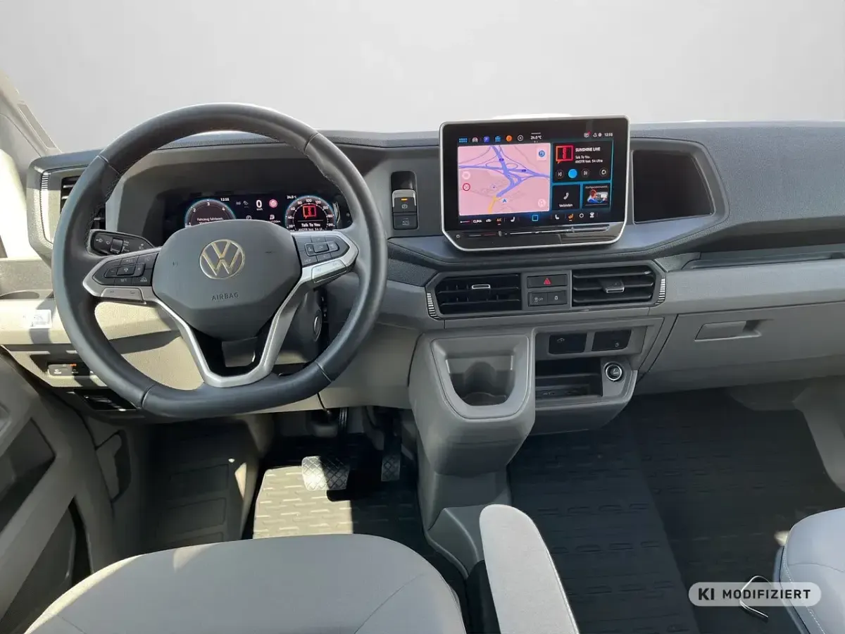 Gebraucht VW California California 163 PS (119 kW) 2025 Oyster silver metallic / indiumgrau metallic (metallic) Van