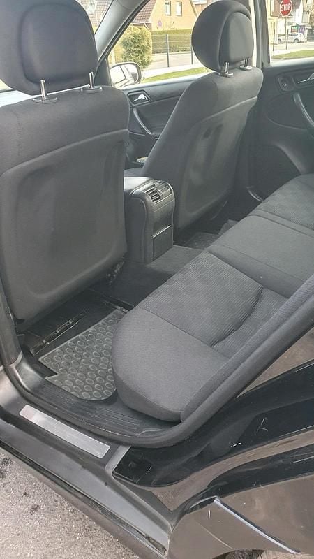 Gebraucht Mercedes C220 2005 Blau Kombi