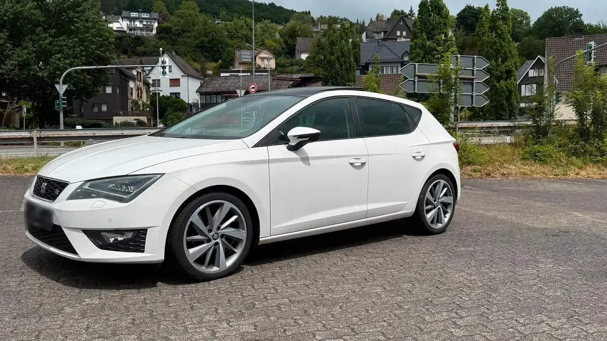 Gebraucht Seat Leon 150 PS (110 kW) 2016 Weiß Kombi