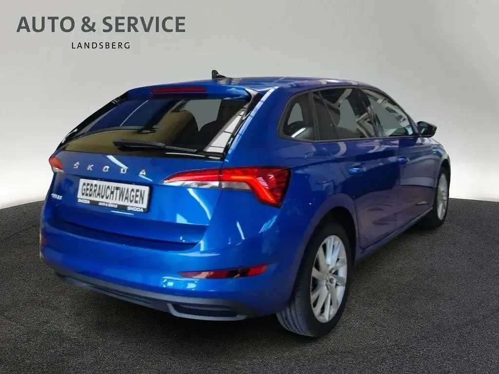 Gebraucht Skoda Scala Ambition 110 PS (80 kW) 2022 Raceblau metallic Kleinwagen