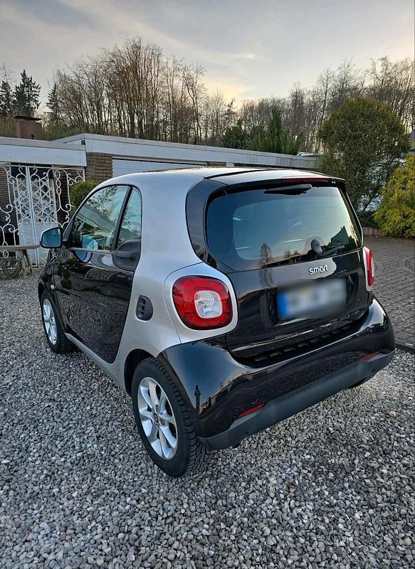 Gebraucht Smart ForTwo Coupé 70 PS (51 kW) 2015 Schwarz Coupé