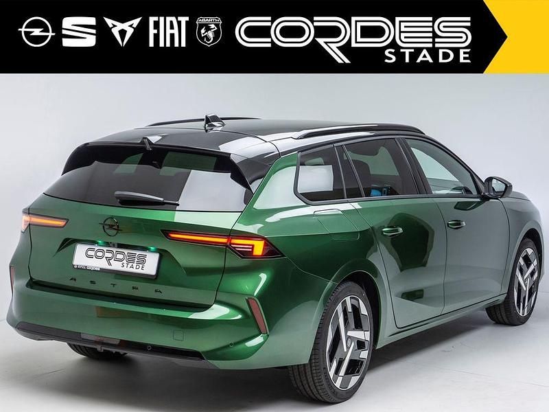 Neu Opel Astra Ultimate 114 kW (156 PS) 2026 Gruen Kombi