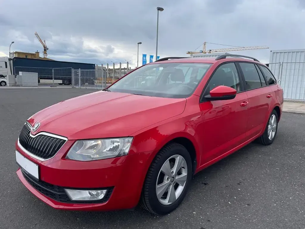 Gebraucht Skoda Octavia Elegance 140 PS (102 kW) 2013 Rot Limousine