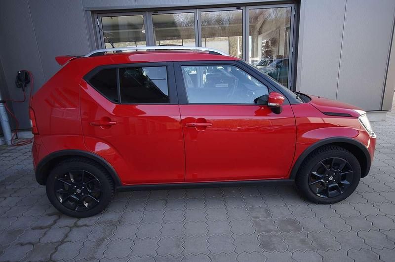 Gebraucht Suzuki Ignis Comfort+ 83 PS (61 kW) 2023 Znb fervent red SUV