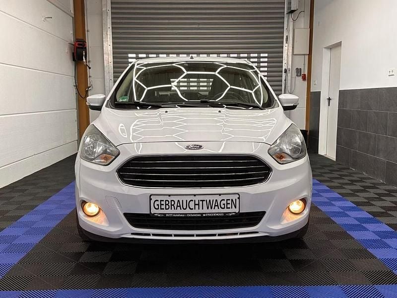 Gebraucht Ford Ka Plus Cool & Sound Edition 86 PS (63 kW) 2016 Weiß Kleinwagen